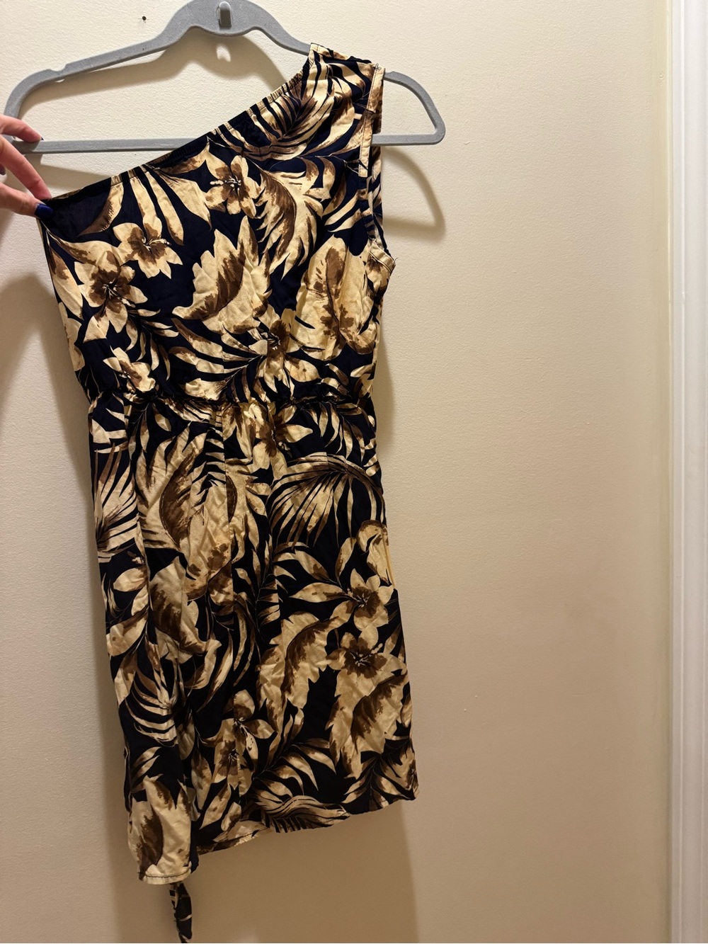 One-Shoulder Black and Gold Tropical Print Dress